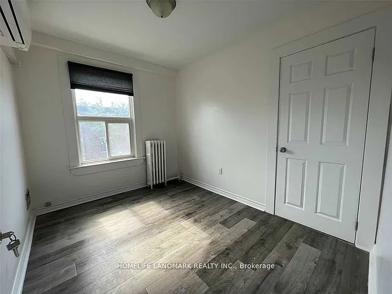 2398 Bloor St W #3 — Photo 3
