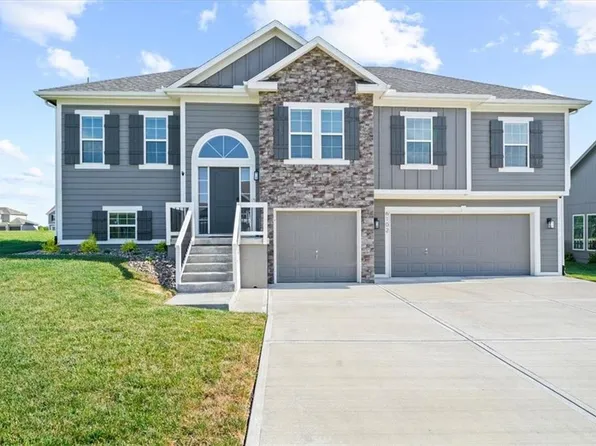 6102 NE 119th Ter, Kansas City, MO 64156