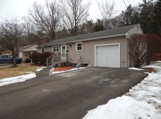 140 Lincoln Dr, Vestal, NY 13850