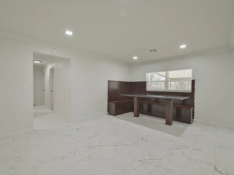 4001 SE 45th St — Photo 3