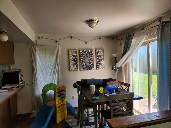 4th image of 2232 & 2234 Yew St #2234