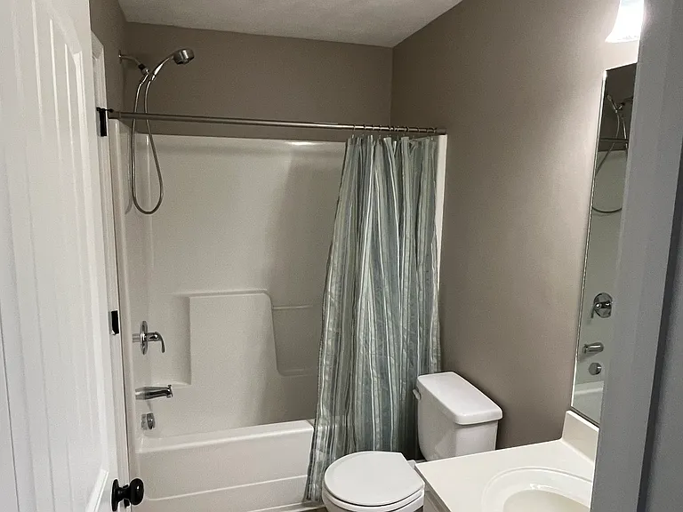 110 Satomi Way — Photo 8