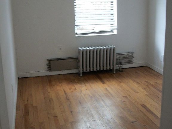 4th image of 4139 52nd St APT 9