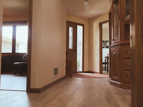 4th image of 18053 Judicial Way S