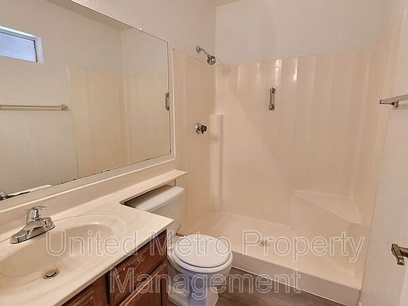 3rd image of 6527 W Brown St