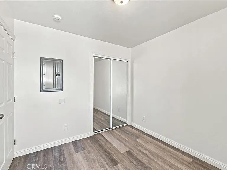 10646 S Wilton Pl — Photo 31