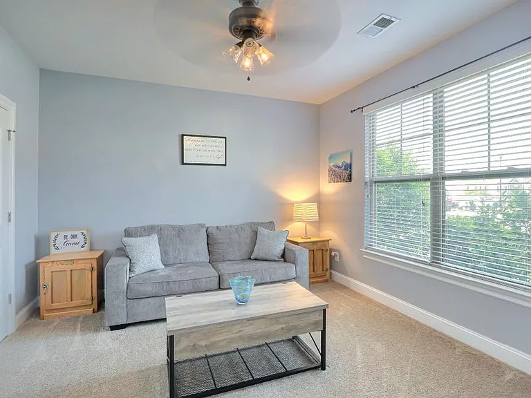 1421 Dooley Ln #4 — Photo 5