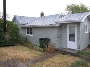13 Butte St, Belt, MT 59412