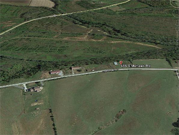 2nd image of 455 S Mohawk Rd