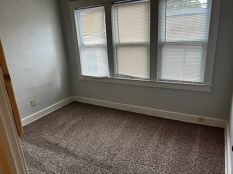 4435 Holly St — Photo 10