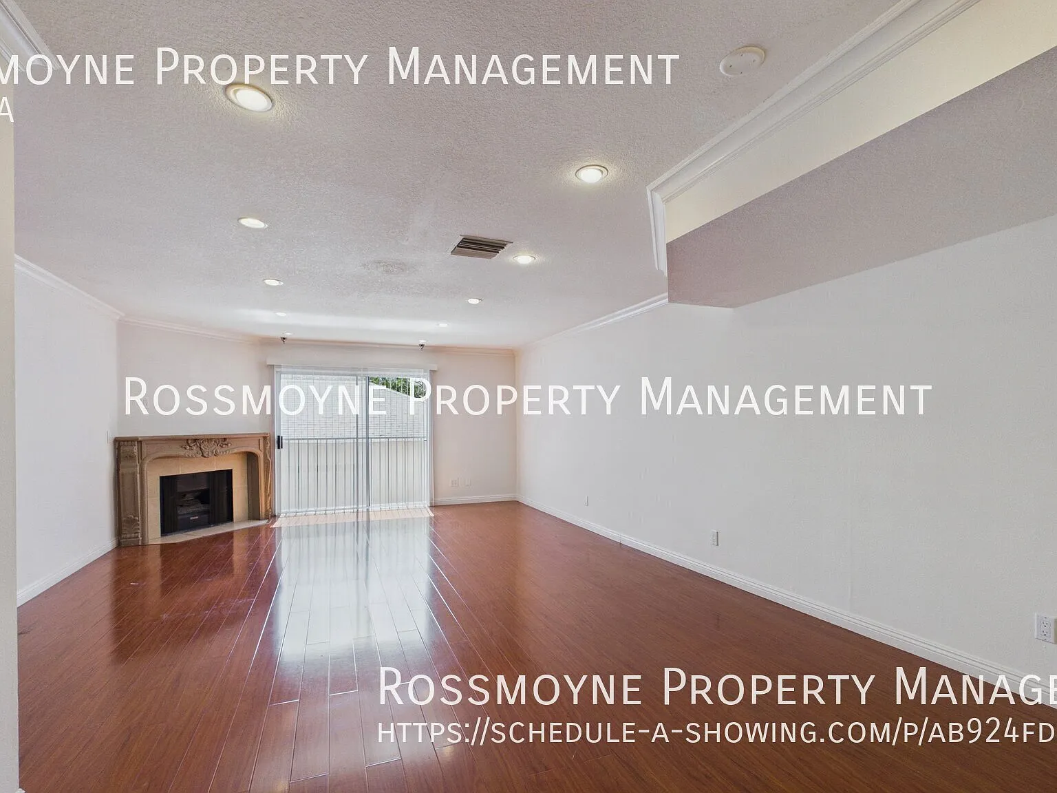 $2550.00 / Large 2 Bedroom 3 Bath (1 Partial) Townhouse (Tujunga) — Photo 3