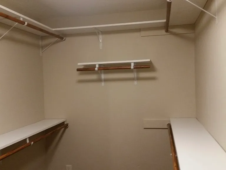 1625 N Racine St — Photo 12