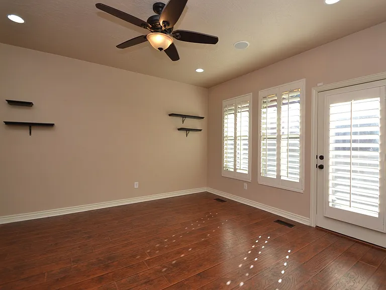 10741 S Weiss Dr — Photo 19