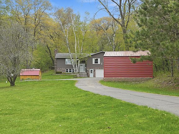 3rd image of 117 County Rd E