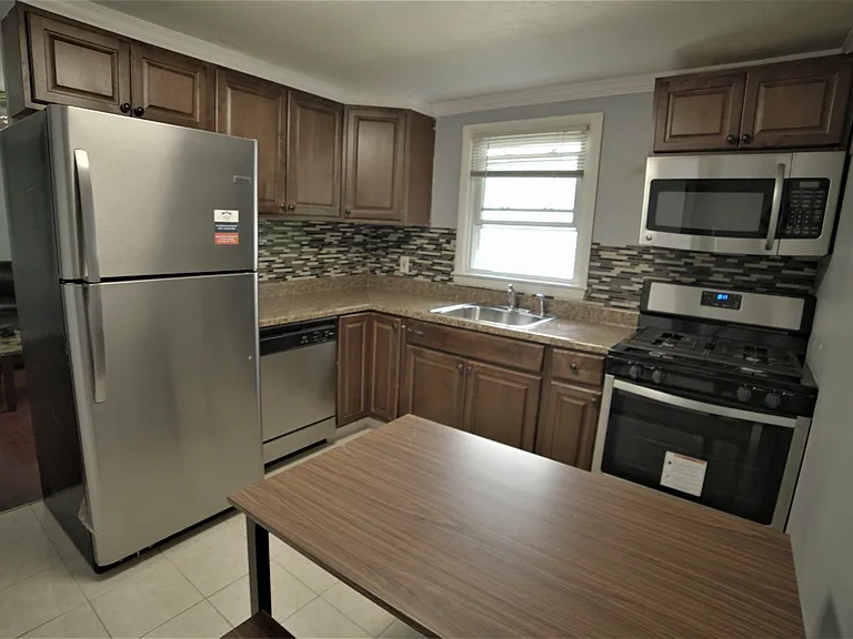 307 Columbus Ave — Photo 33