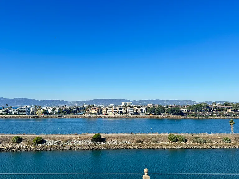 Laguna del Rey Apartments — Photo 47