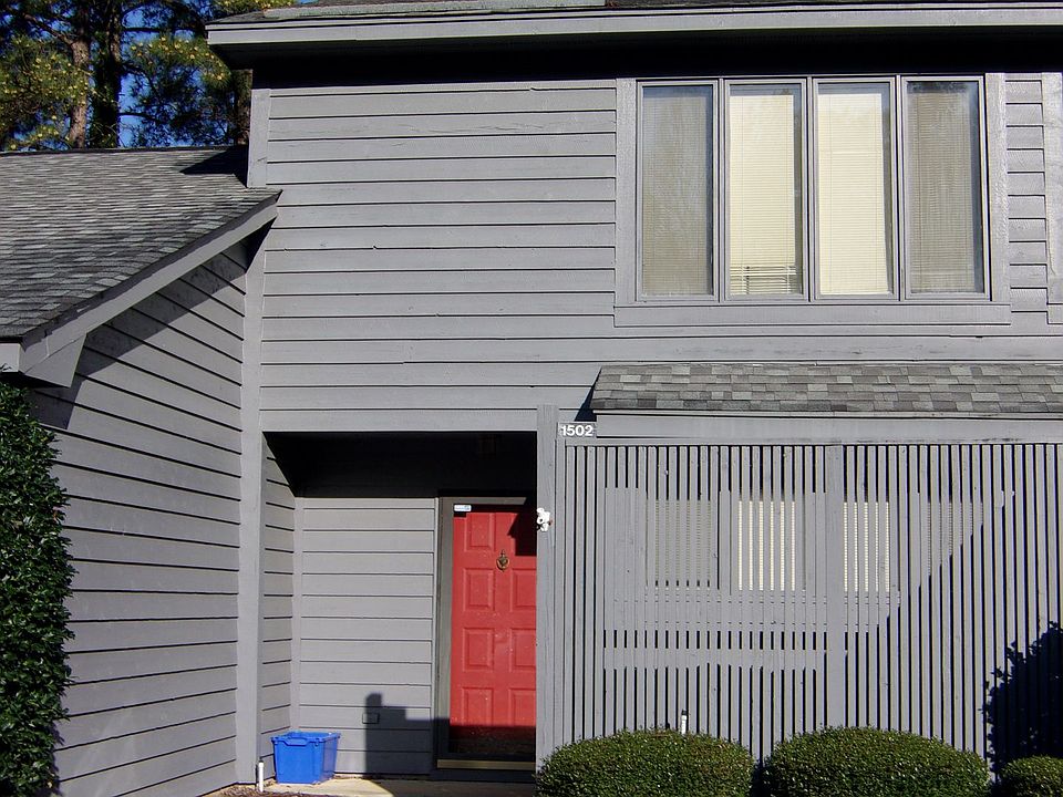 2nd image of 1502 Sherbrooke Cir