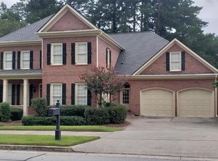 992 Moores Walk Ln, Suwanee, GA 30024