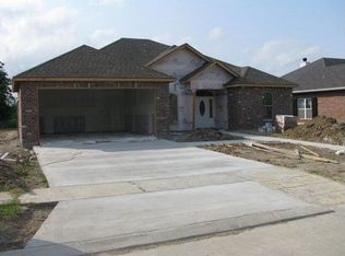 606 Shadowlawn Dr, Berwick, LA 70342