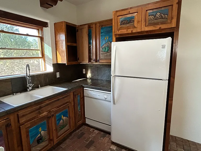 2645B Chelsea Ln — Photo 8