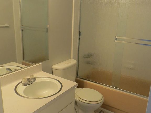 5th image of 2311 John Ct APT 3