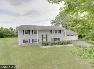 5537 W 107th Street Cir, Bloomington, MN 55437
