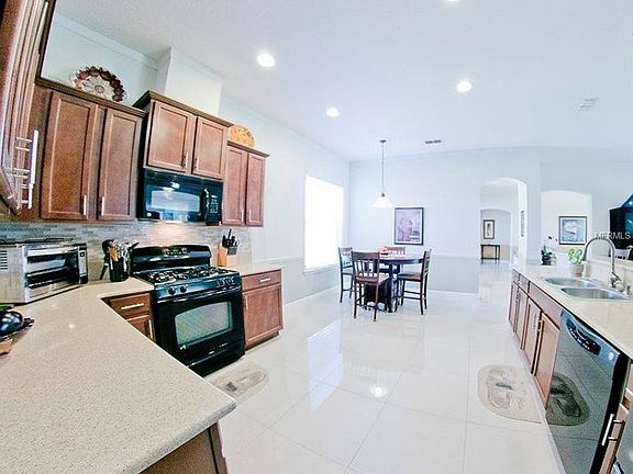4th image of 4427 Harts Cove Way