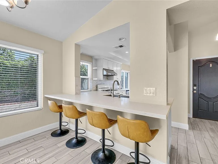 501 Roosevelt St — Photo 5