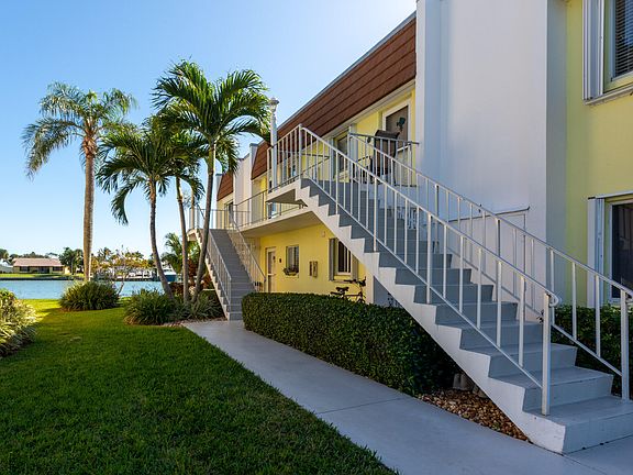 2nd image of 1323 Bayshore Drive #201