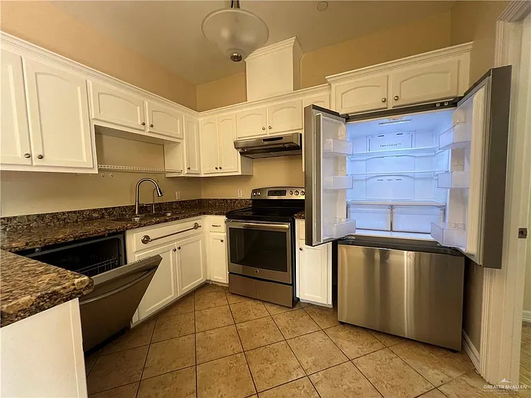 313 S 49th St #4 — Photo 5