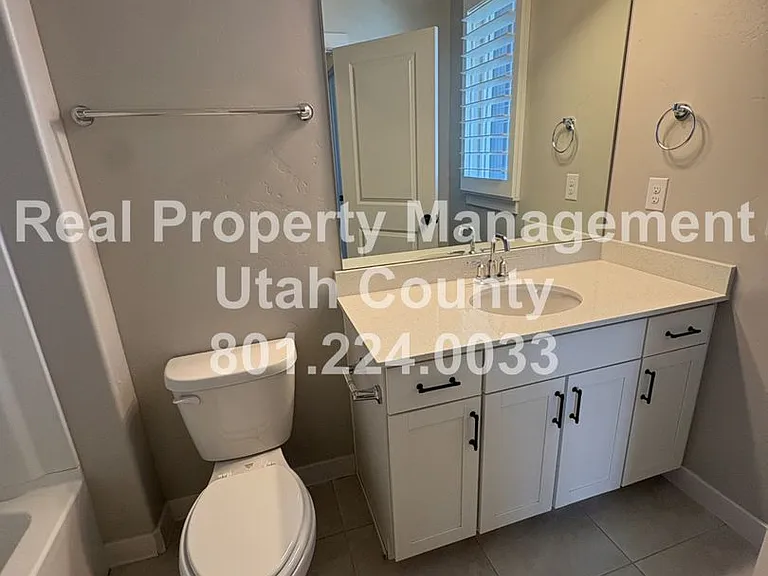 271 E Echo Ledge Dr — Photo 5
