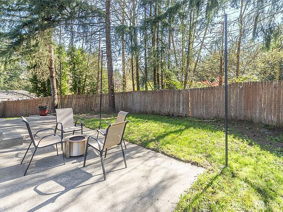 4th image of 8626 Honeyset Lane NW