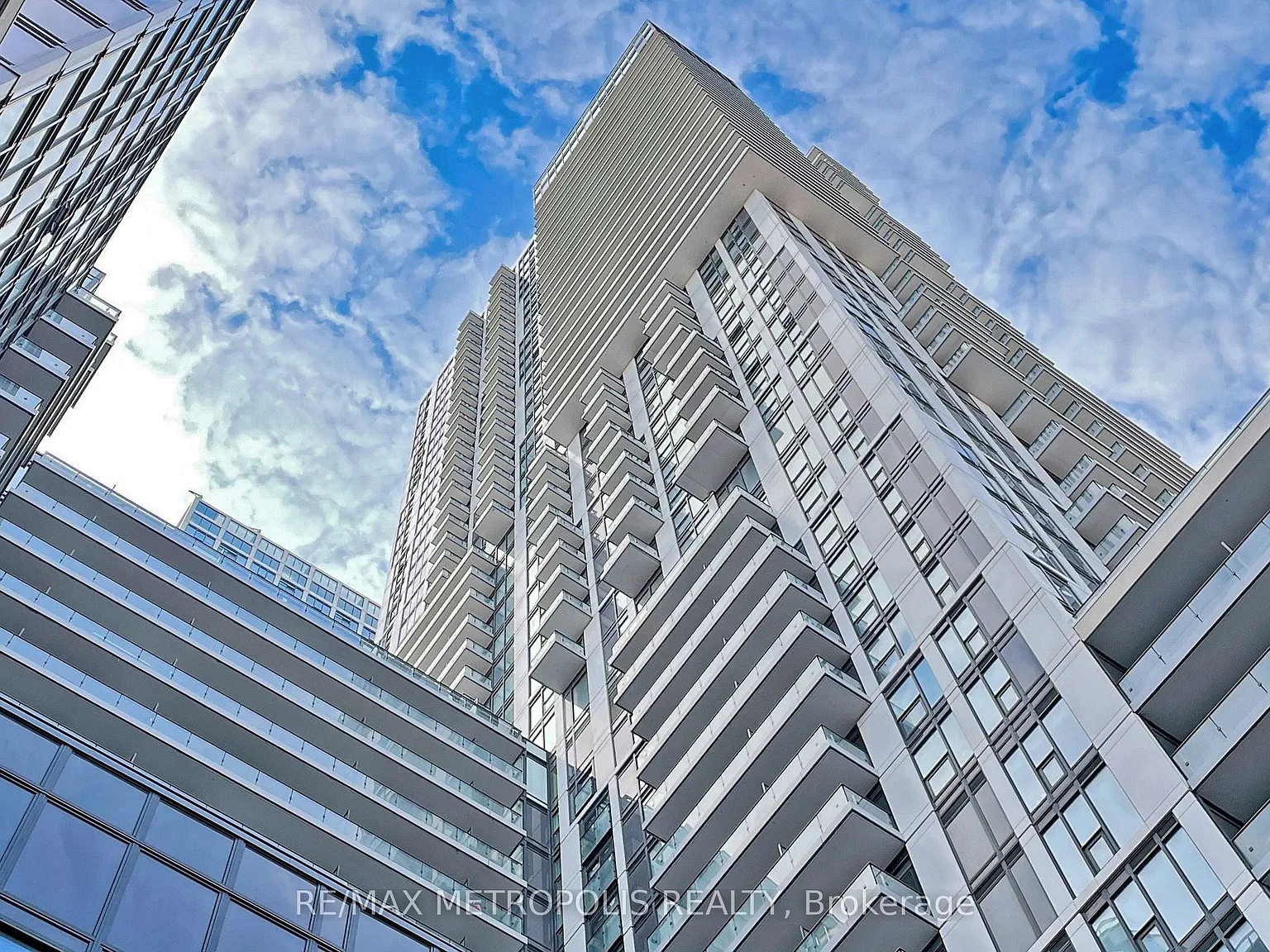 2 bed, $2,200 — Photo 4