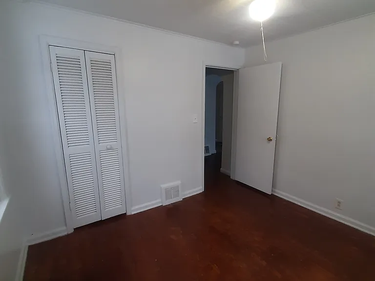 620 Vermilya Ave — Photo 7