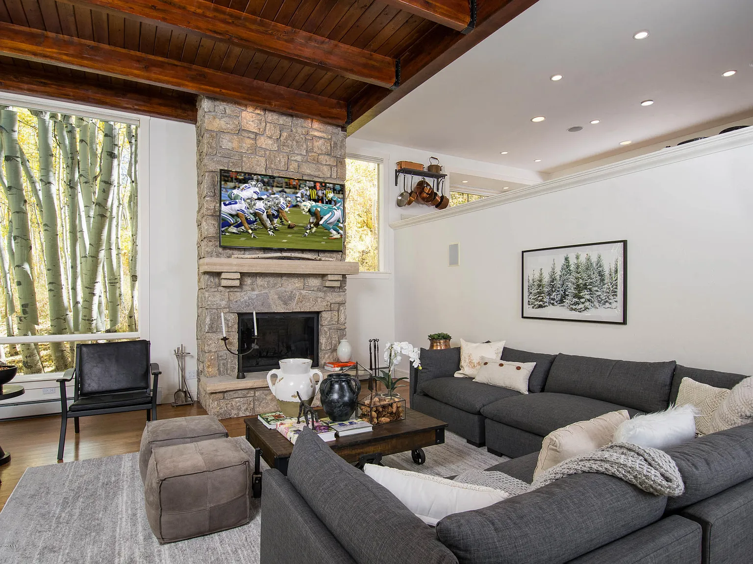 5 bed, 5.5 bath, 3427 sqft, $26,000 — Photo 2