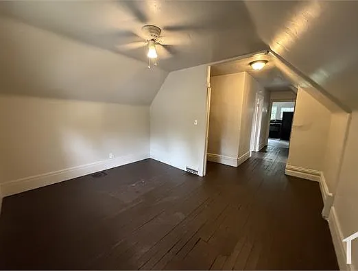 856 N Solvay St #UPPER — Photo 3