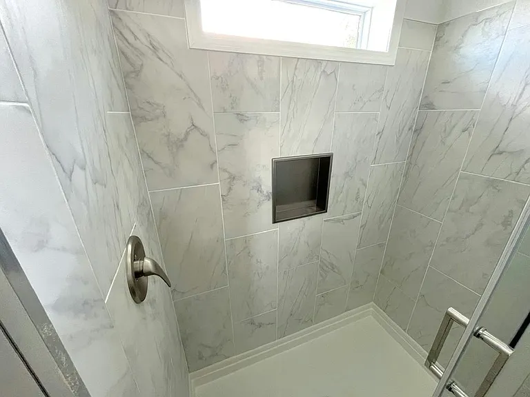 5668 Woodford St #5668E — Photo 7