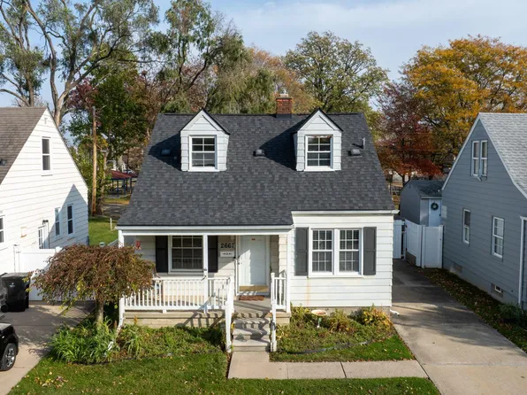 2667 21st St, Wyandotte, MI 48192