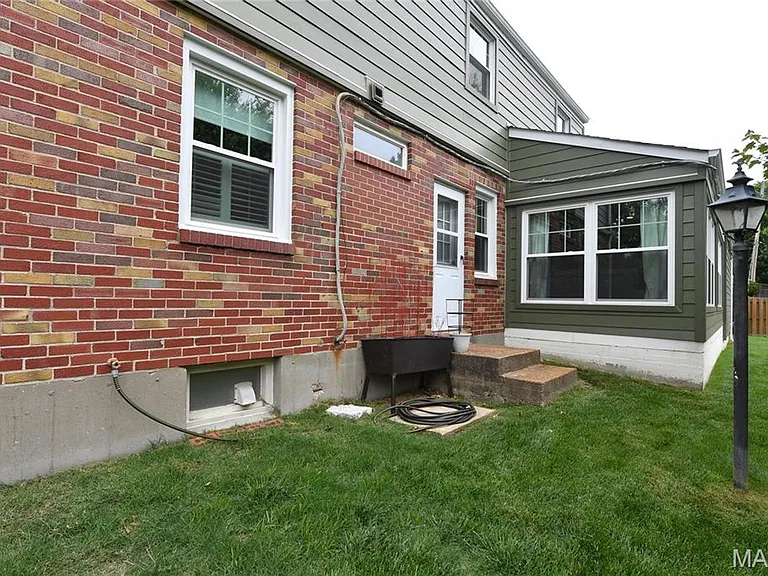 342 Greenleaf Dr — Photo 40