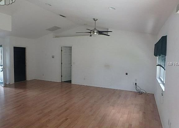 5th image of 4695 Abernant Ave