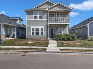223 Clearlake Dr, Hutto, TX 78634