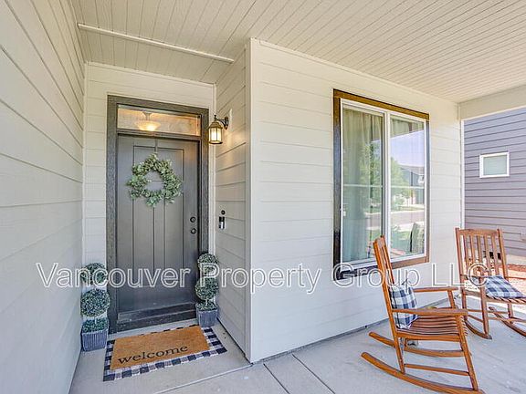 2nd image of 16713 NE 95th St