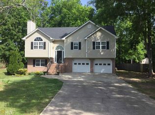 740 Academy Woods Dr, Jefferson, GA 30549