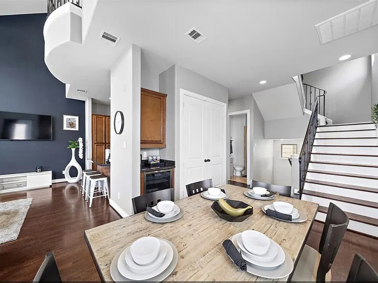 2512 Leeland St — Photo 16