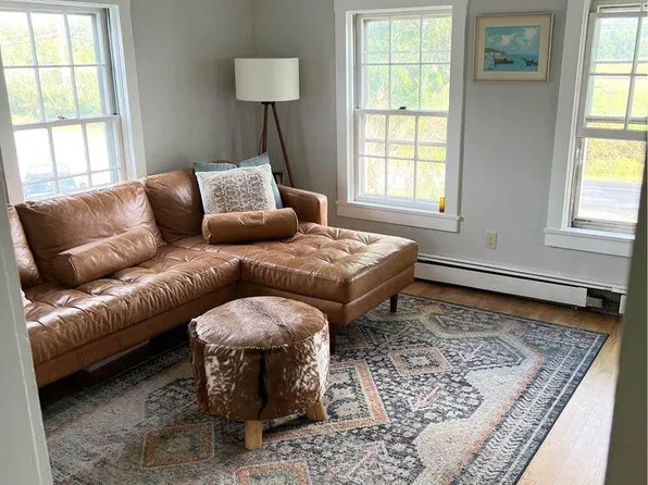 (undisclosed Address), Plymouth, NH 03264