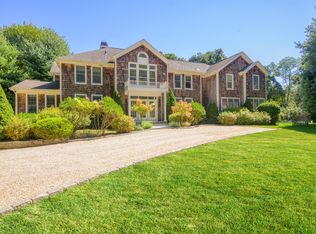 2520 Deerfield Rd, Sag Harbor, NY 11963