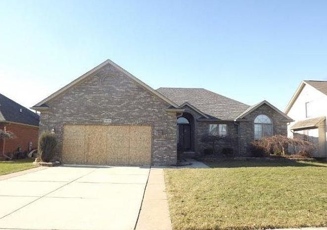 1st image of 54359 Macintosh Dr