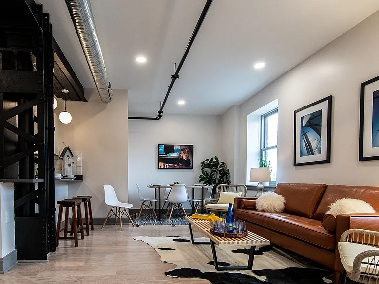 Schaefer Malthouse Lofts — Photo 3