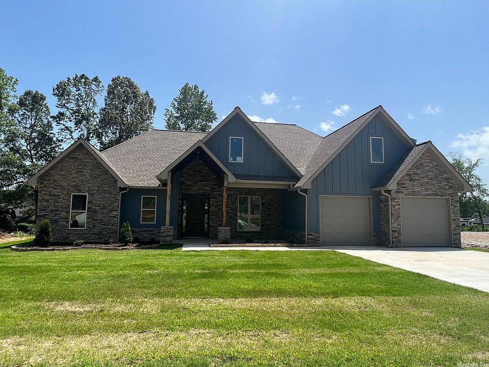 1st image of 207 Grant Dr