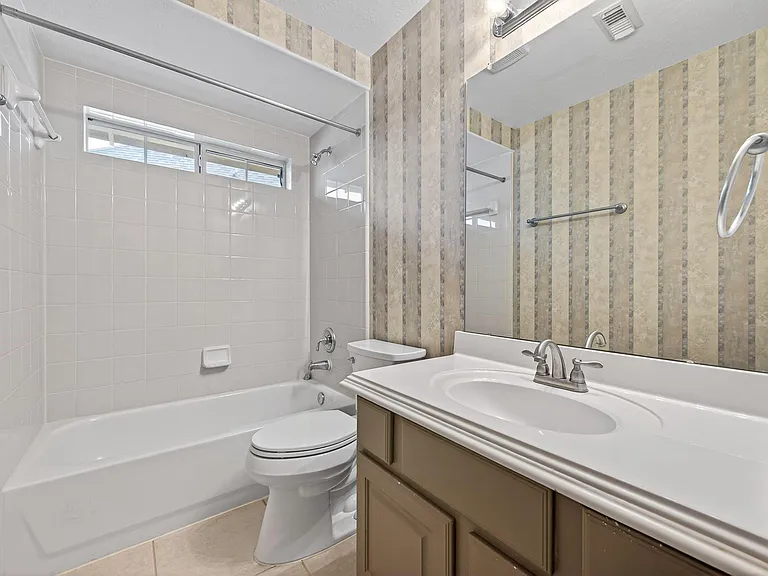 2315 Vinemead Ct — Photo 41